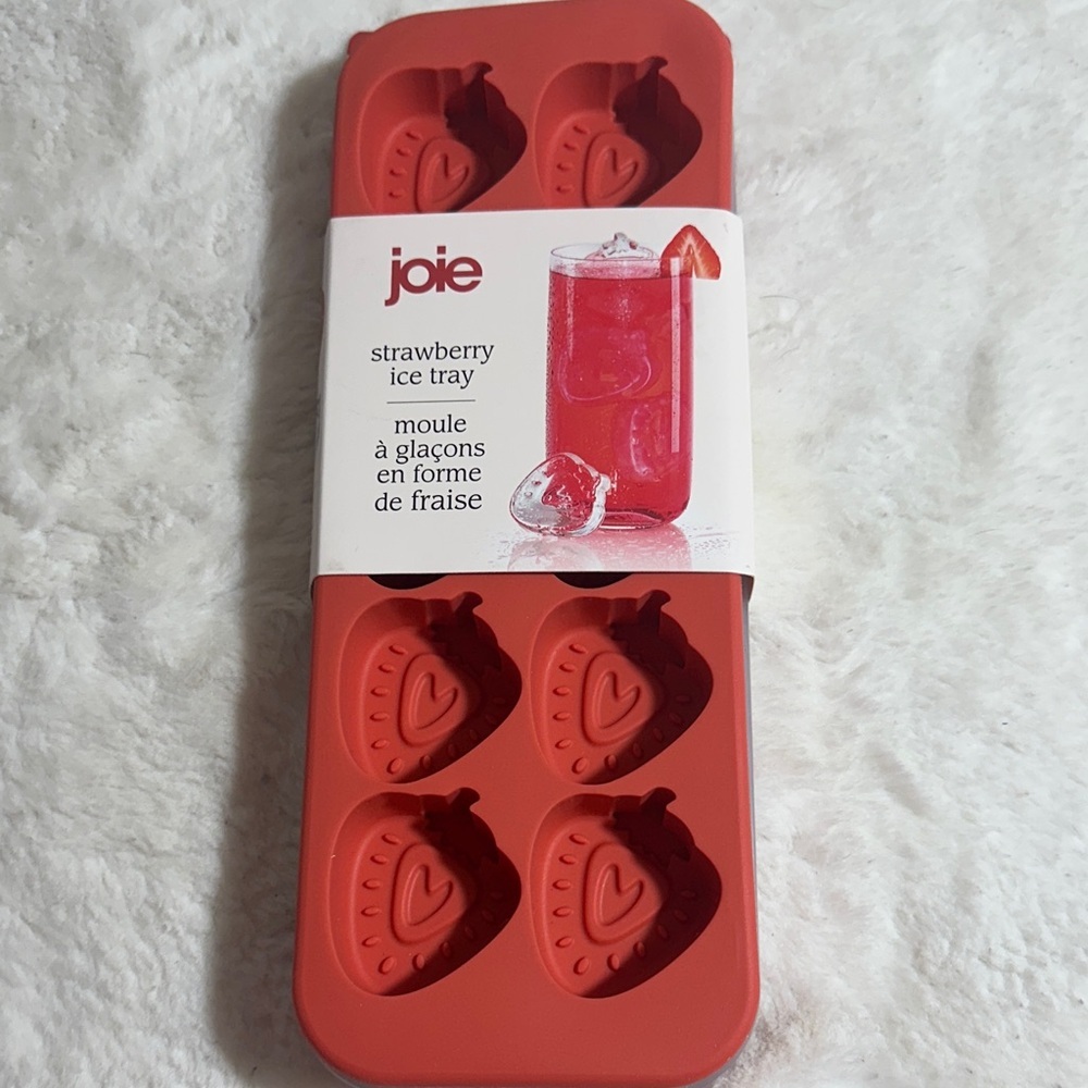 Joie strawberry ice cubes tray